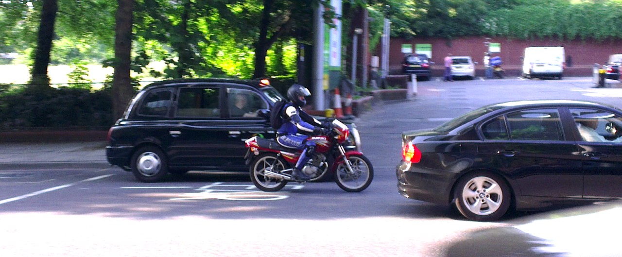 Motorcycle Filtering Tips for the City